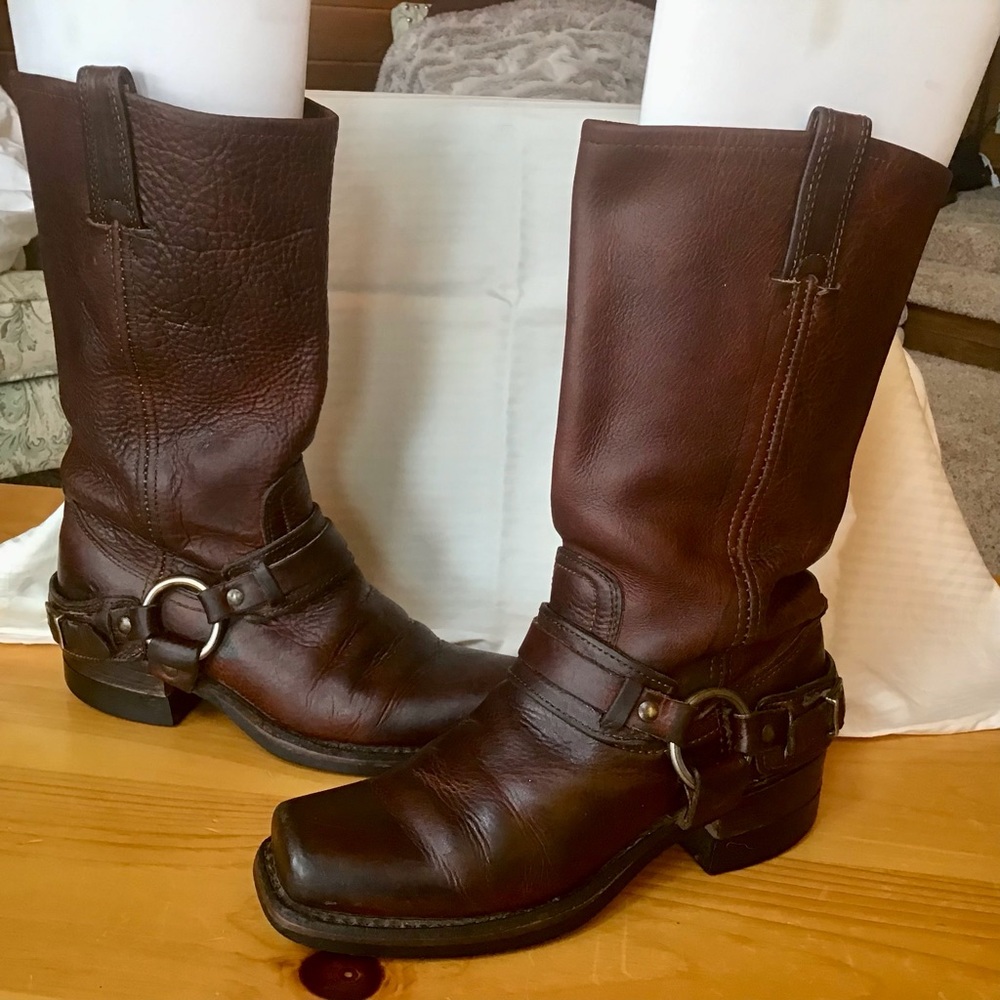 FRYE AND CO. Brown Leather Boots